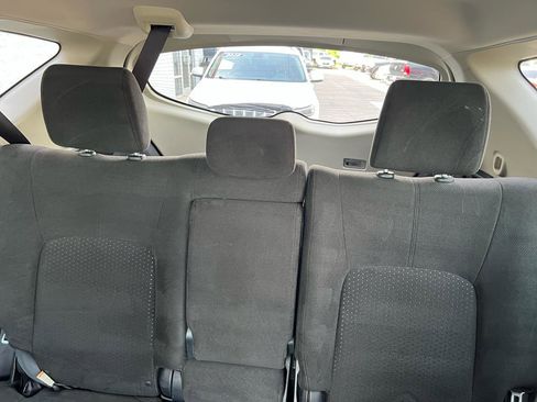 Used 2013 Nissan Murano S image 13