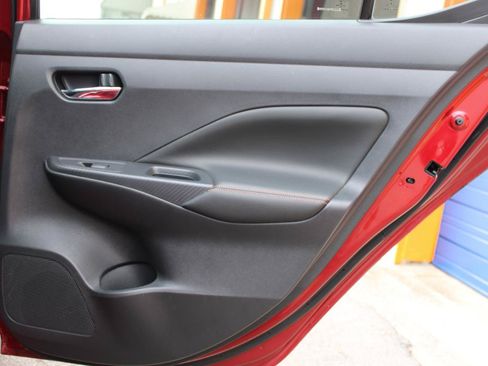 Used 2021 Nissan Versa SR FWD image 42