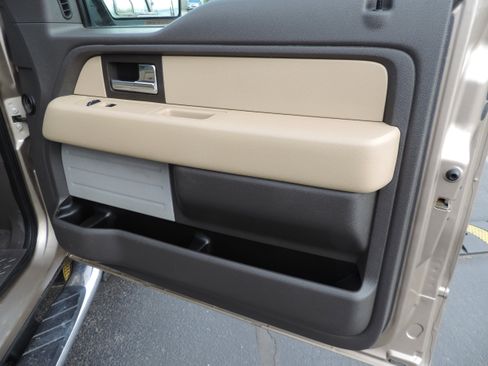 Used 2013 Ford F150 XLT w/ Luxury Equipment Group image 17