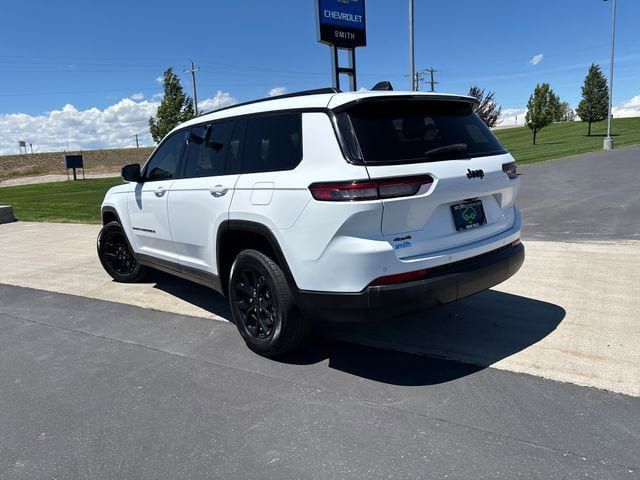 Used 2024 Jeep Grand Cherokee L Altitude AWD/4WD image 5