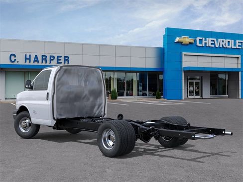 New 2025 Chevrolet Express 3500 w/ Power Convenience Package image 3