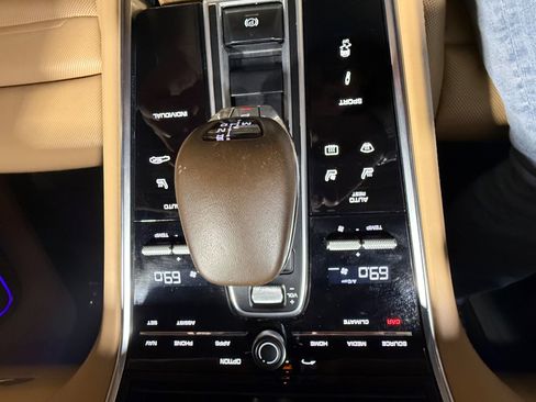 Used 2018 Porsche Panamera Turbo AWD/4WD image 44