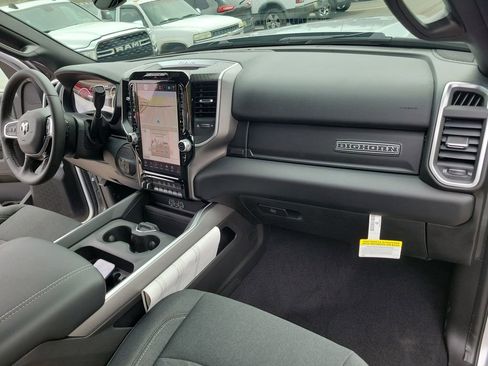 New 2026 RAM 2500 Big Horn AWD/4WD image 40