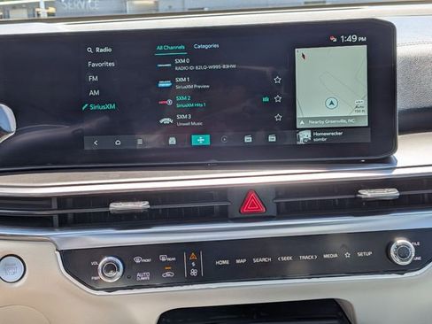 Used 2025 Kia Sorento EX w/ EX Panoramic Sunroof Package FWD image 16