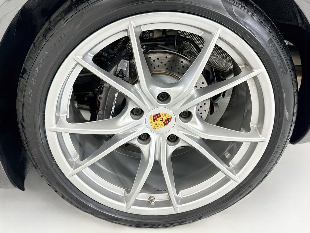 Used 2018 Porsche 718 Boxster RWD image 26