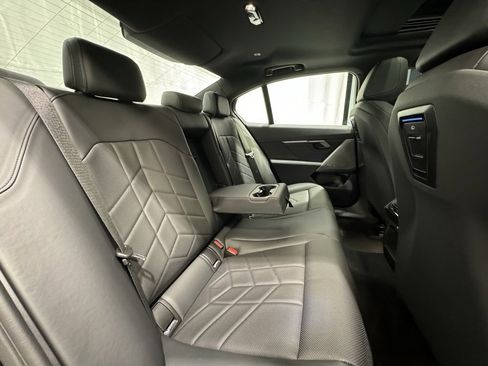 Used 2025 BMW 530i xDrive w/ Premium Package image 26