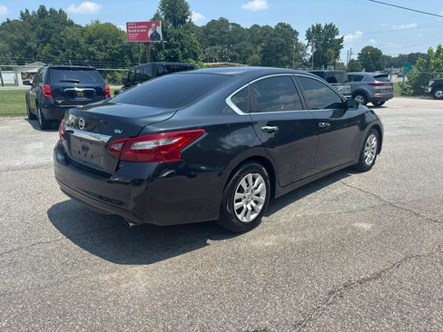Used 2018 Nissan Altima 2.5 S w/ S Convenience Package FWD image 6