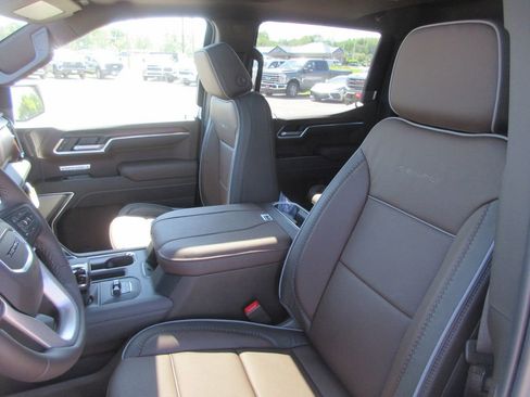 New 2026 GMC Sierra 1500 Denali AWD/4WD image 13