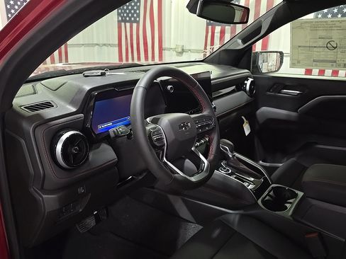 New 2026 Chevrolet Colorado Z71 w/ Technology Package AWD/4WD image 18