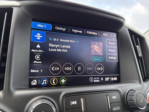 Used 2023 GMC Terrain SLT image 19