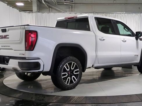 Used 2023 GMC Sierra 1500 AT4 w/ AT4 Preferred Package image 10