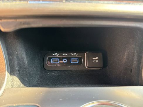 Used 2022 Jeep Grand Cherokee Laredo E w/ Security & Convenience Group image 20