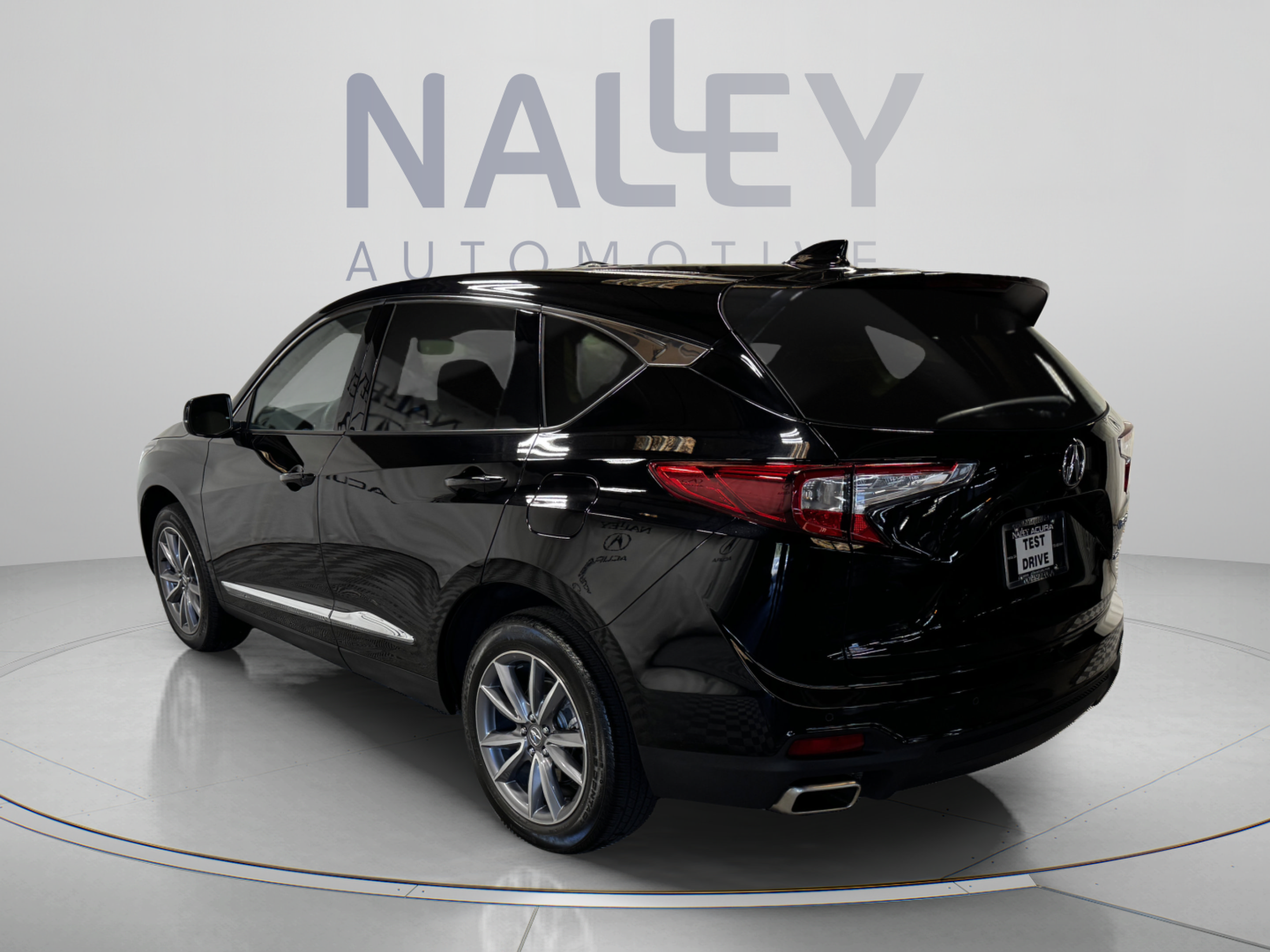 Used 2024 Acura RDX w/ Technology Package AWD/4WD image 3