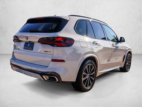 Used 2026 BMW X5 xDrive40i w/ M Sport Package AWD/4WD image 5