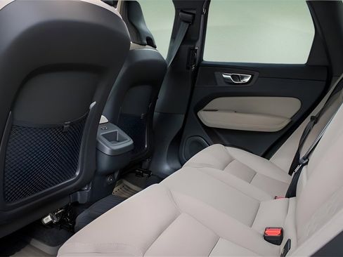 New 2026 Volvo XC90 B5 Ultra w/ Protection Package Premier image 30