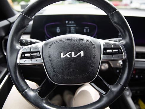 Used 2024 Kia Telluride EX X-Line AWD/4WD image 11