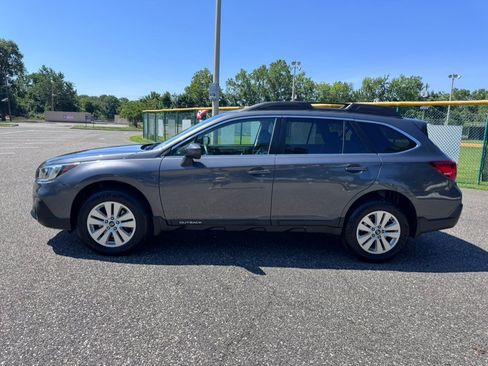 Used 2019 Subaru Outback 2.5i Premium AWD/4WD image 4