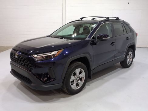 Used 2023 Toyota RAV4 XLE w/ XLE Grade Weather Package AWD/4WD image 7