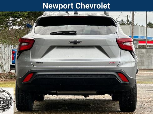 New 2026 Chevrolet Trax RS w/ Sunroof Package image 6