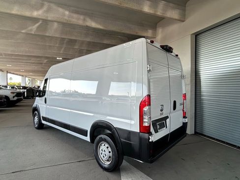Used 2023 RAM ProMaster 2500 image 3