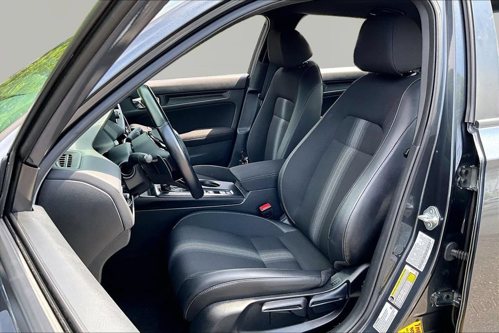 Used 2025 Honda Civic Sport image 17