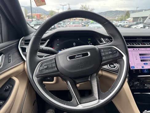 Used 2022 Jeep Grand Cherokee Limited 4xe AWD/4WD image 14