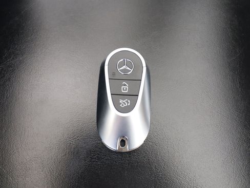 New 2026 Mercedes-Benz GLC 300 image 23