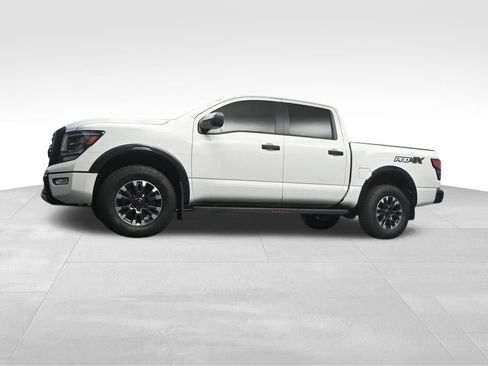 Used 2024 Nissan Titan PRO-4X w/ Off Road Protection Package AWD/4WD image 11