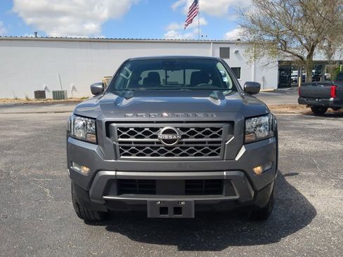 Certified 2022 Nissan Frontier SV image 9