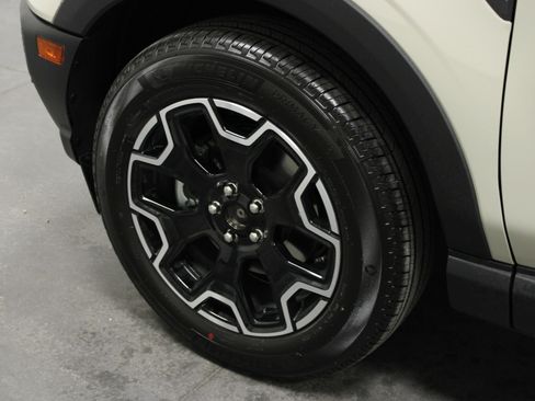 New 2025 Ford Bronco Sport Outer Banks w/ Outer Banks Tech Package+ image 10