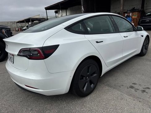 Used 2022 Tesla Model 3 RWD image 5