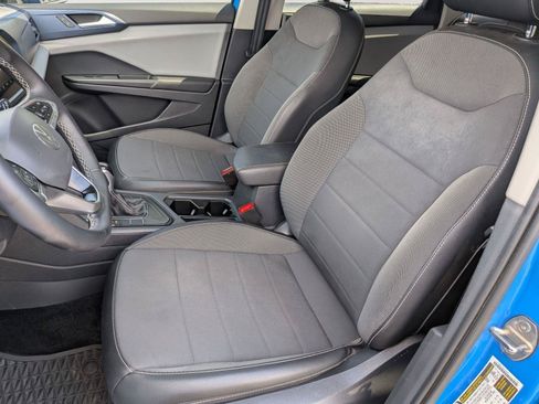 Used 2022 Volkswagen Taos SE FWD image 27