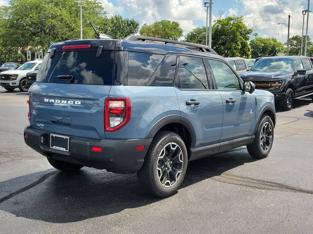 New 2026 Ford Bronco Sport Outer Banks w/ Outer Banks Tech Package+ AWD/4WD image 4