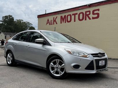 Used 2014 Ford Focus SE w/ SE Winter Package