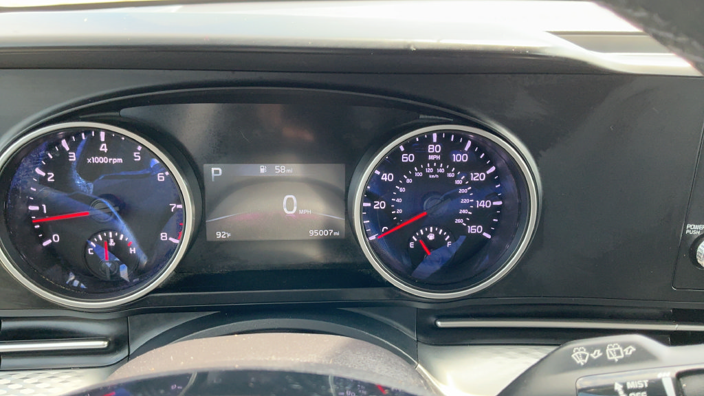 Used 2022 Kia Carnival LX FWD image 13