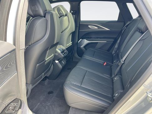 New 2026 Cadillac Lyriq V AWD/4WD image 28