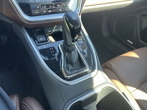 Used 2024 Subaru Legacy Touring XT AWD/4WD image 25