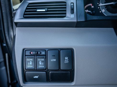 Used 2015 Honda Odyssey EX-L image 18