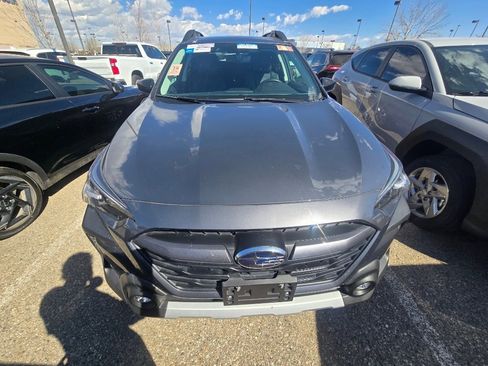 Used 2023 Subaru Outback Limited image 15