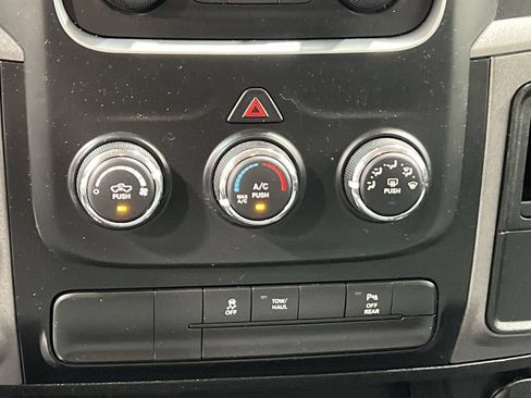 Used 2020 RAM 1500 Tradesman AWD/4WD image 17