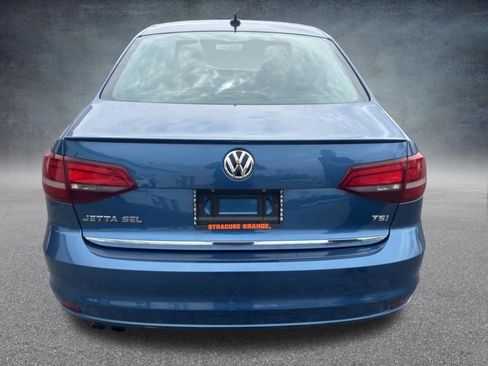 Used 2017 Volkswagen Jetta SEL FWD image 6