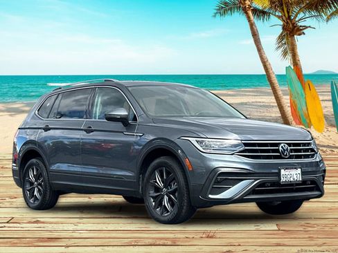 Used 2022 Volkswagen Tiguan SE image 8