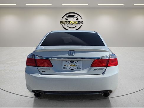 Used 2015 Honda Accord Sport image 6