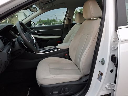 Certified 2022 Hyundai Sonata SEL w/ Cargo Package FWD image 14