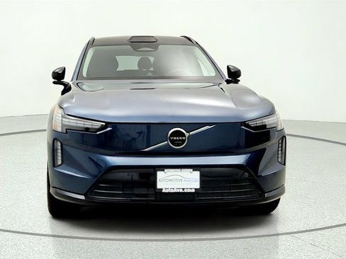 Used 2025 Volvo EX90 Ultra AWD/4WD image 2