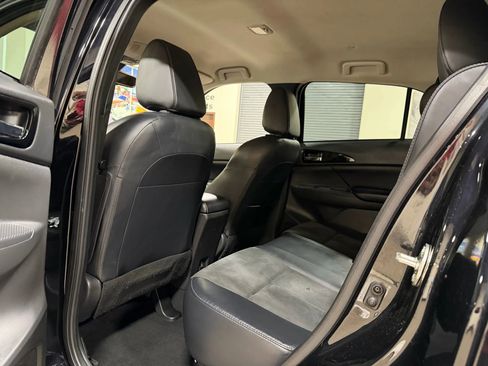 Used 2023 Mitsubishi Eclipse Cross SE image 36