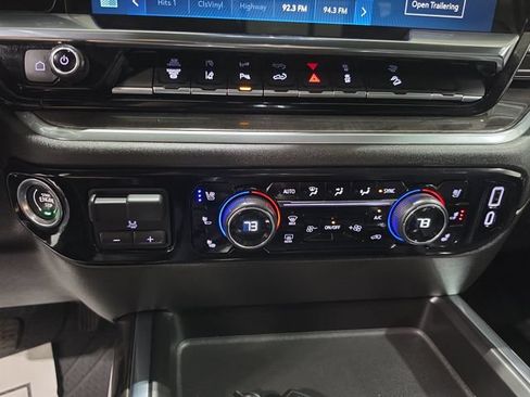 Used 2025 Chevrolet Silverado 3500 LTZ AWD/4WD image 15