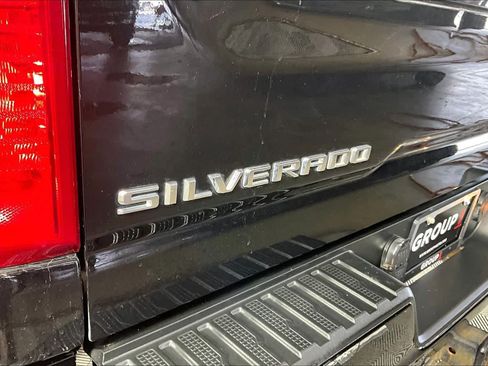 Certified 2022 Chevrolet Silverado 2500 Custom w/ Custom Value Package RWD image 27