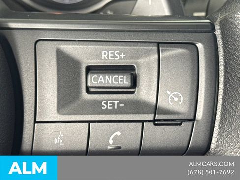Used 2022 Nissan Rogue S FWD image 27