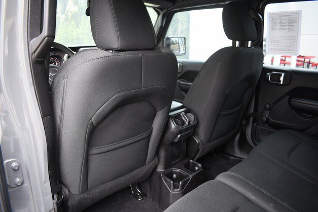 Used 2018 Jeep Wrangler Unlimited Sport AWD/4WD image 21